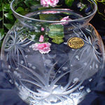 n-12-8250412-01-m.jpg (9882 bytes)